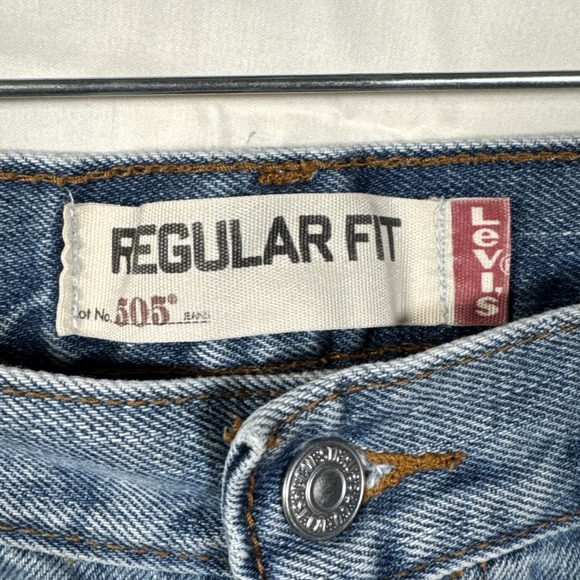 Levi's 505 Men's Size 36x29 Regular Fit‎ Straight Leg Blue Jeans Light Wash - Picture 2 of 6